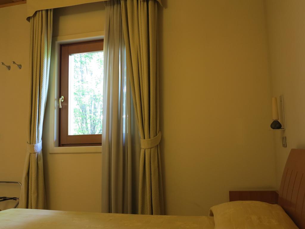 Hotel Della Torre 1850 Ponte San Marco Δωμάτιο φωτογραφία